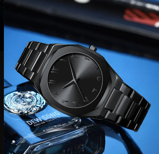 Best Quality Black Quartz Watch with Arabic Numerals